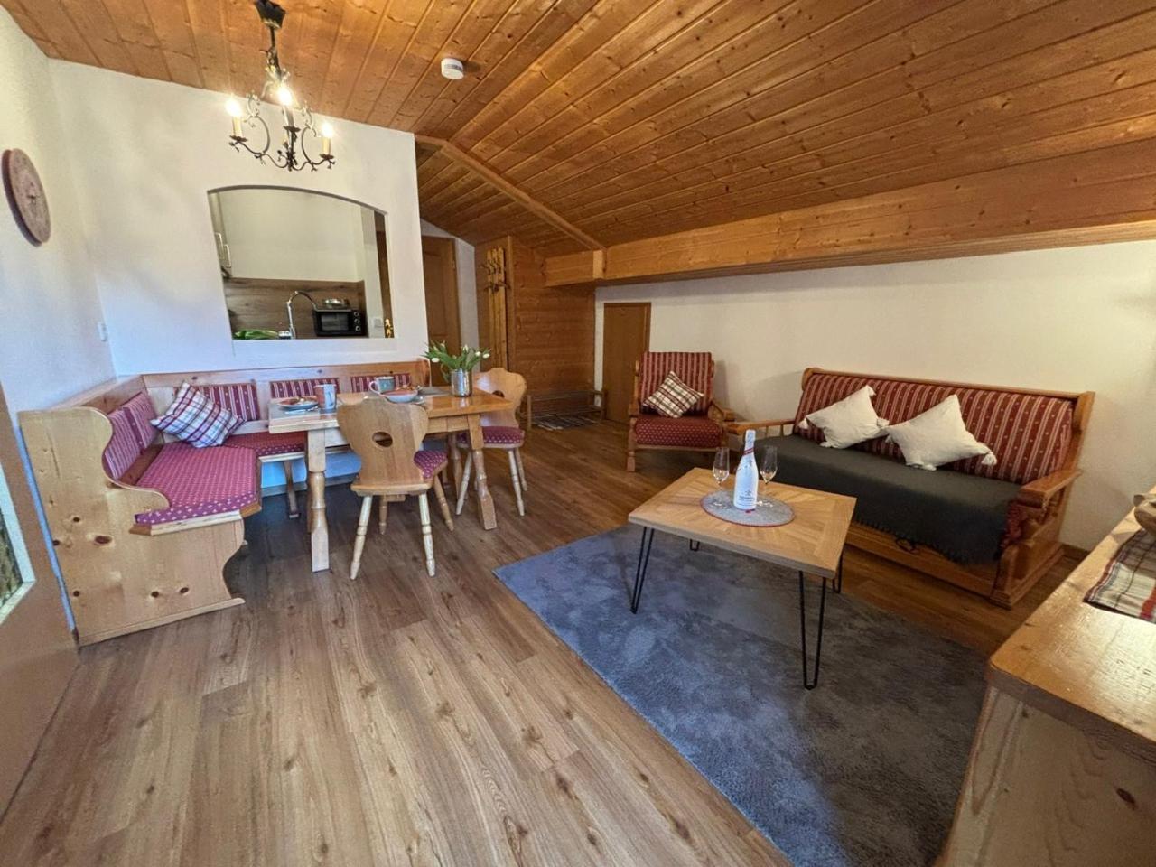 Ferienwohnung Bergfrieden كرن الغرفة الصورة